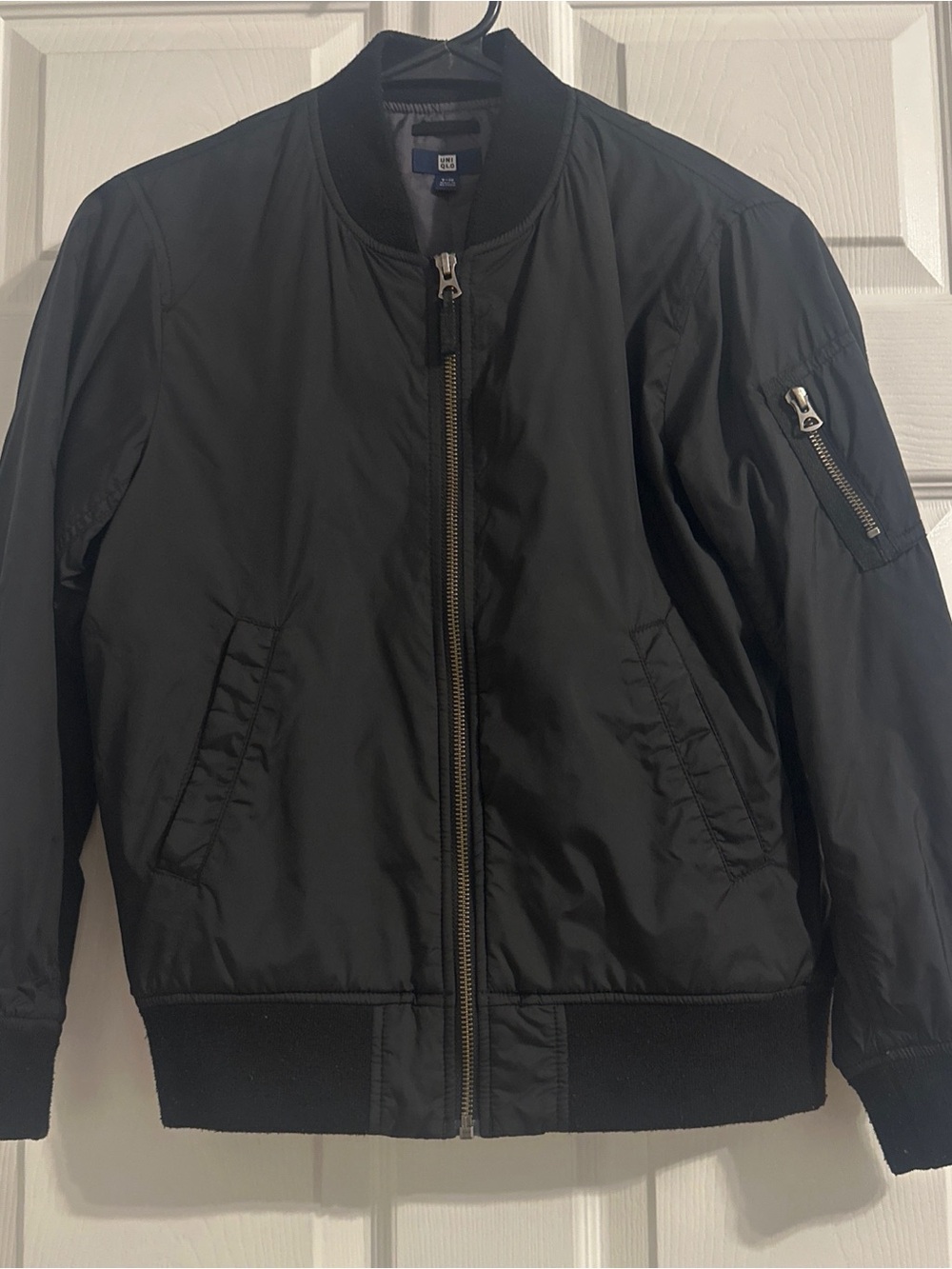 Uniqlo Kids Black Bomber Jacket - Classic Zip Front. Youth 9-10 yrs